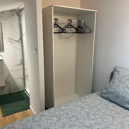 Semesterbostad Petite Maison De Avec Mezzanine *