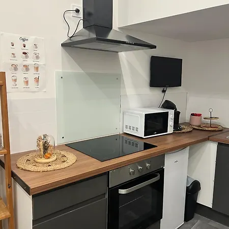Semesterbostad Petite Maison De Avec Mezzanine Ruelle-sur-Touvre