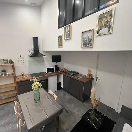 Petite Maison De Avec Mezzanine * Ruelle-sur-Touvre