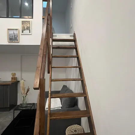 Semesterbostad Petite Maison De Avec Mezzanine